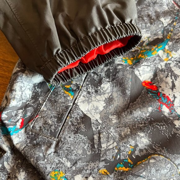 The North Face speckle lizard rainjacket 5T - Picture 5 of 11